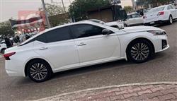 نيسان ألتيما